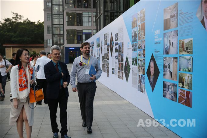 观者如潮 ，丝绸之路国际优秀作品展引爆鹏城